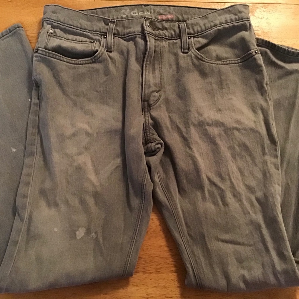 Levi’s gray jeans 33x30